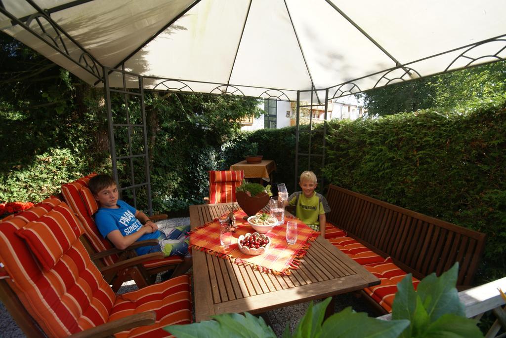 Haus Sommerstein มาริอาอาล์ม อัม ชไตเนอร์เนินเมียร์ ภายนอก รูปภาพ