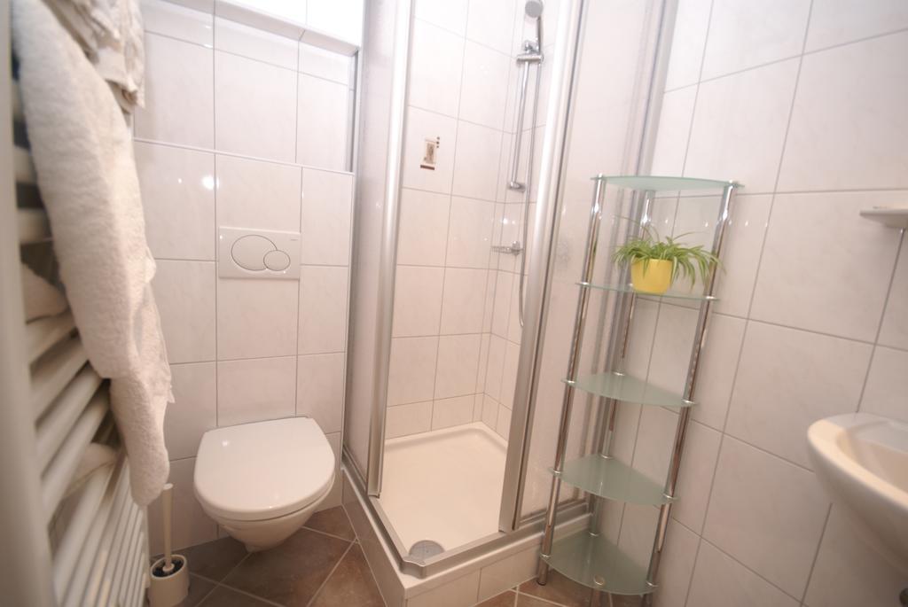 Haus Sommerstein มาริอาอาล์ม อัม ชไตเนอร์เนินเมียร์ ภายนอก รูปภาพ