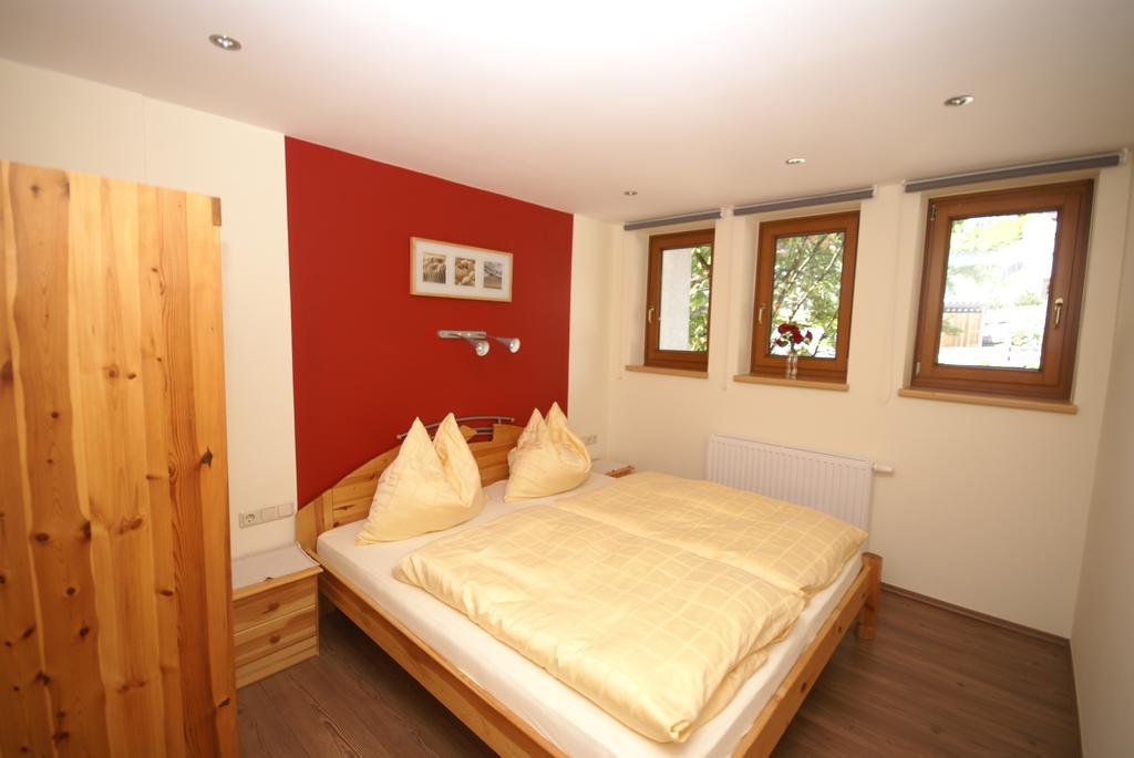 Haus Sommerstein มาริอาอาล์ม อัม ชไตเนอร์เนินเมียร์ ห้อง รูปภาพ