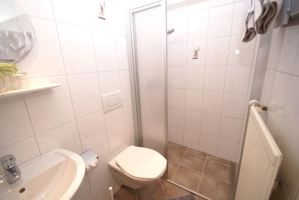 Haus Sommerstein มาริอาอาล์ม อัม ชไตเนอร์เนินเมียร์ ภายนอก รูปภาพ