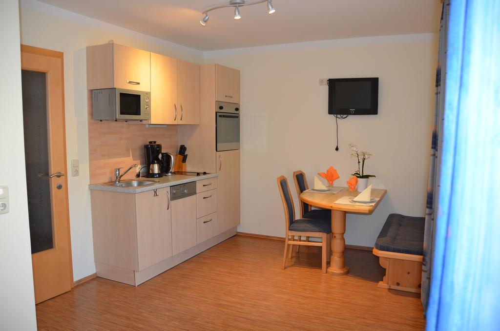 Haus Sommerstein มาริอาอาล์ม อัม ชไตเนอร์เนินเมียร์ ห้อง รูปภาพ